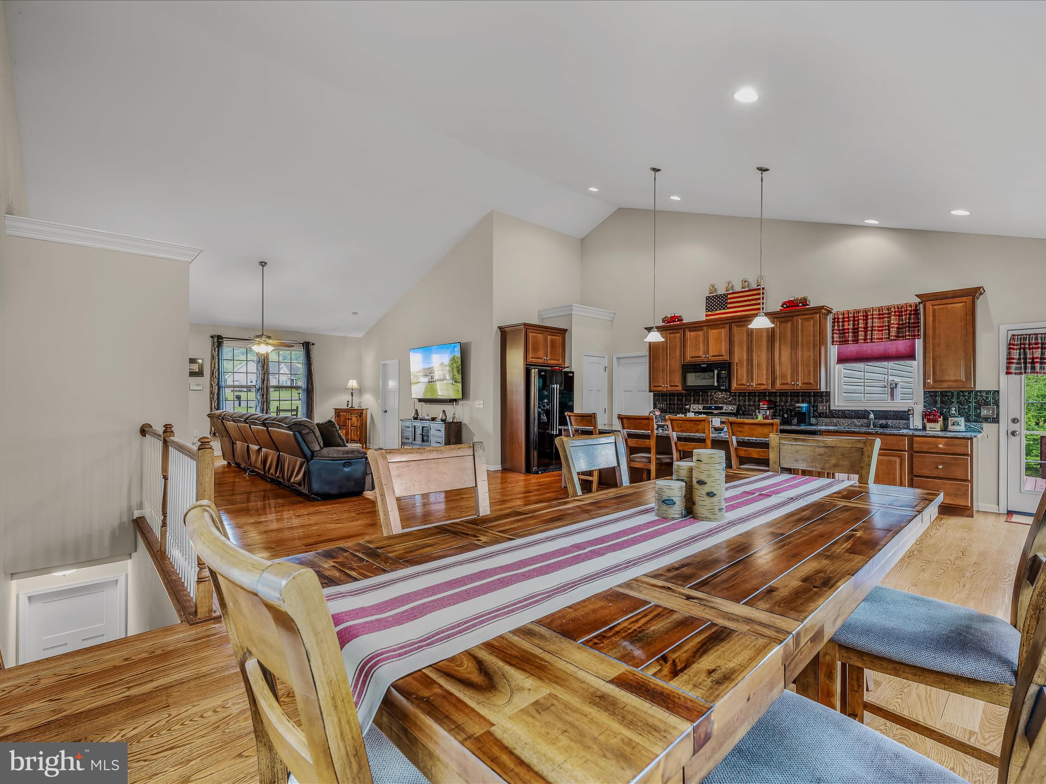 POINT VIEW ESTATES - Residential