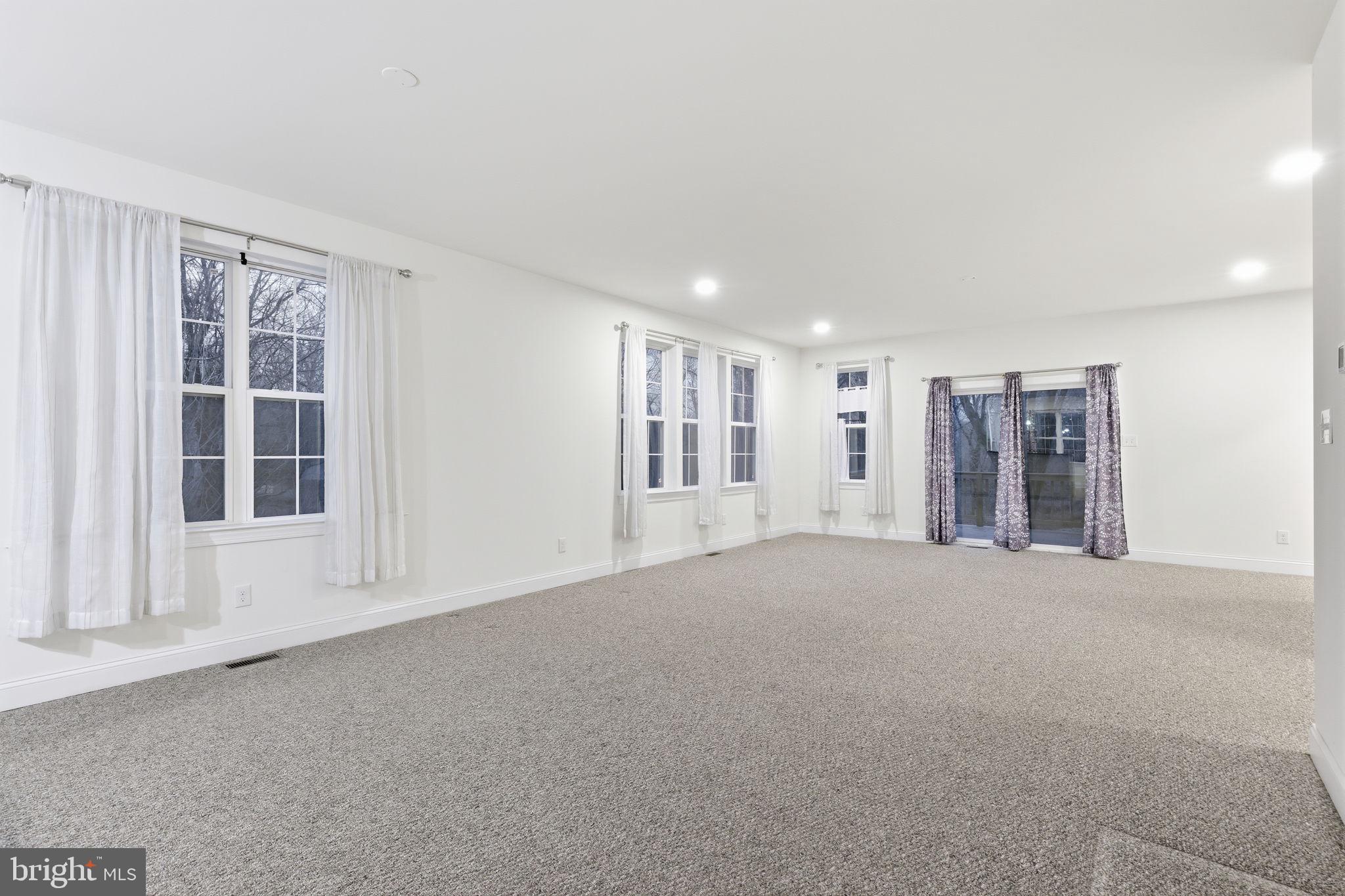 NON AVAILABLE - Residential