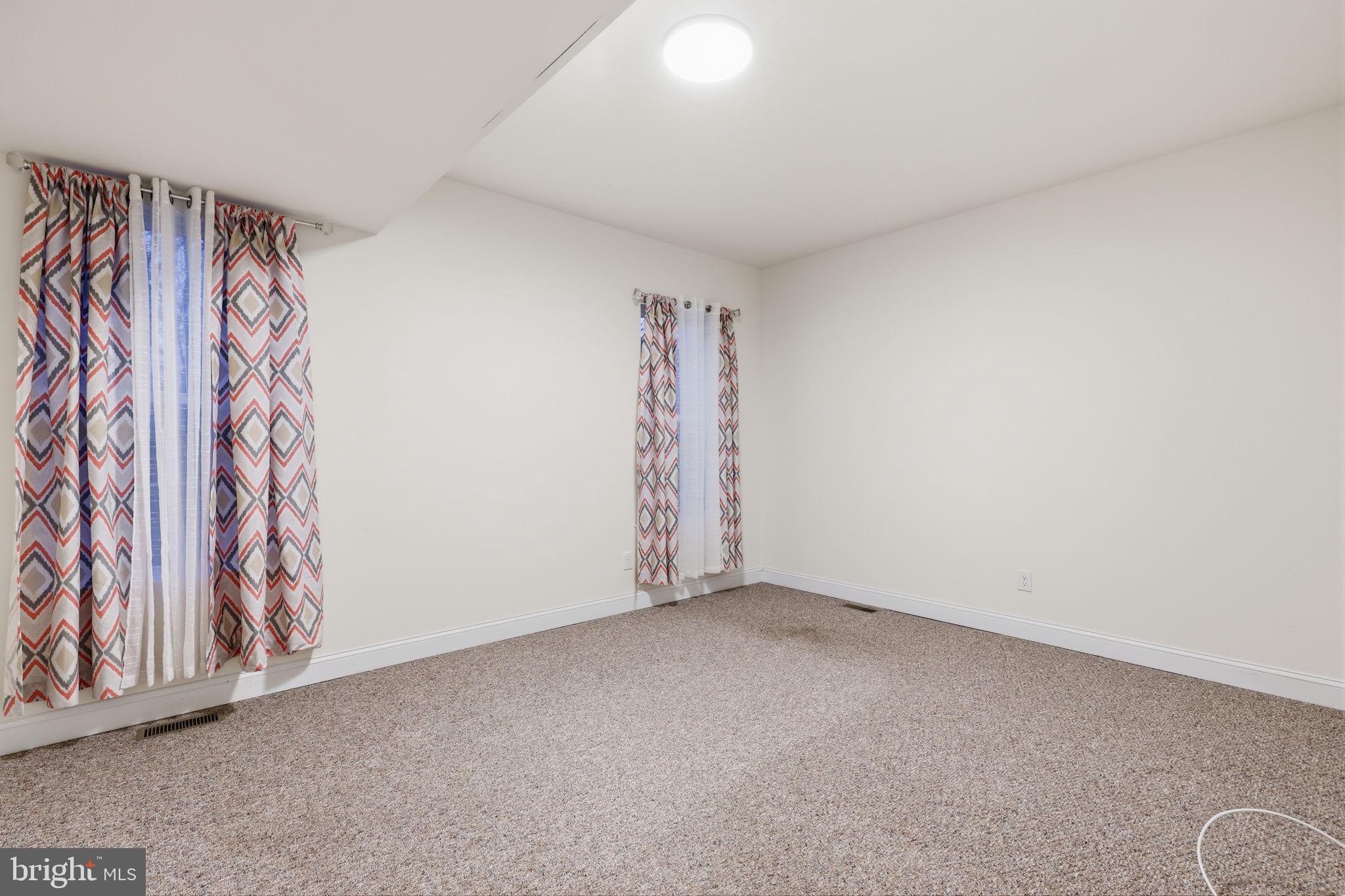 NON AVAILABLE - Residential