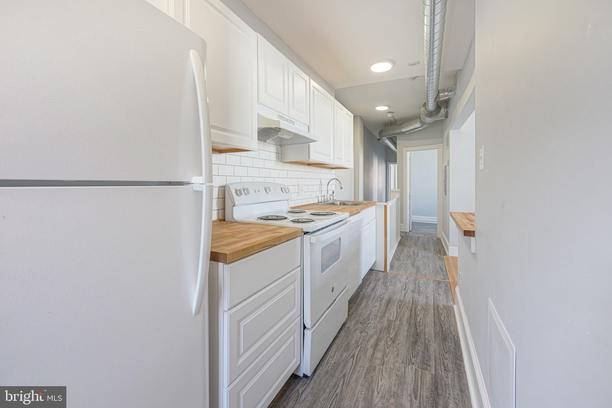 POINT BREEZE - Residential Lease