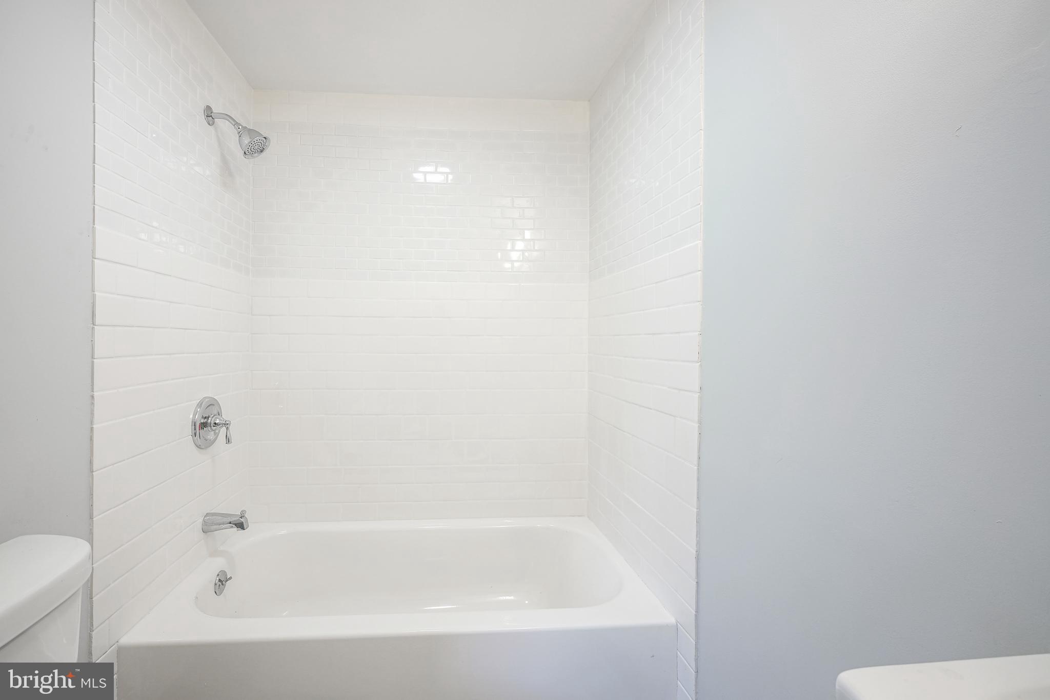 POINT BREEZE - Residential Lease