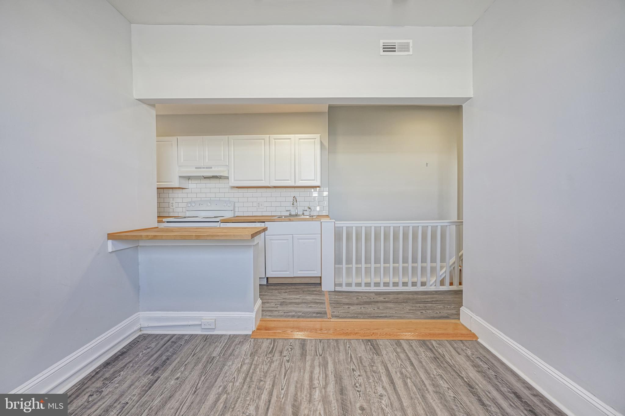 POINT BREEZE - Residential Lease