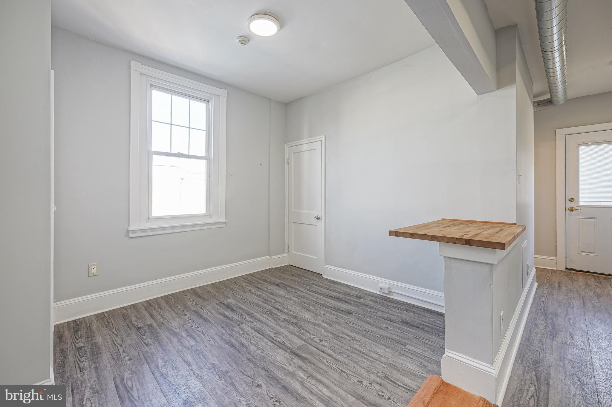 POINT BREEZE - Residential Lease