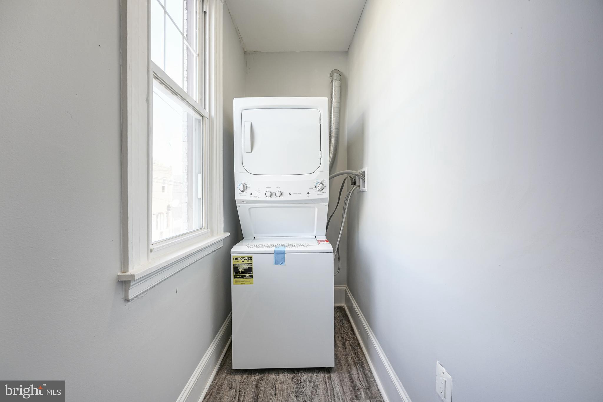 POINT BREEZE - Residential Lease