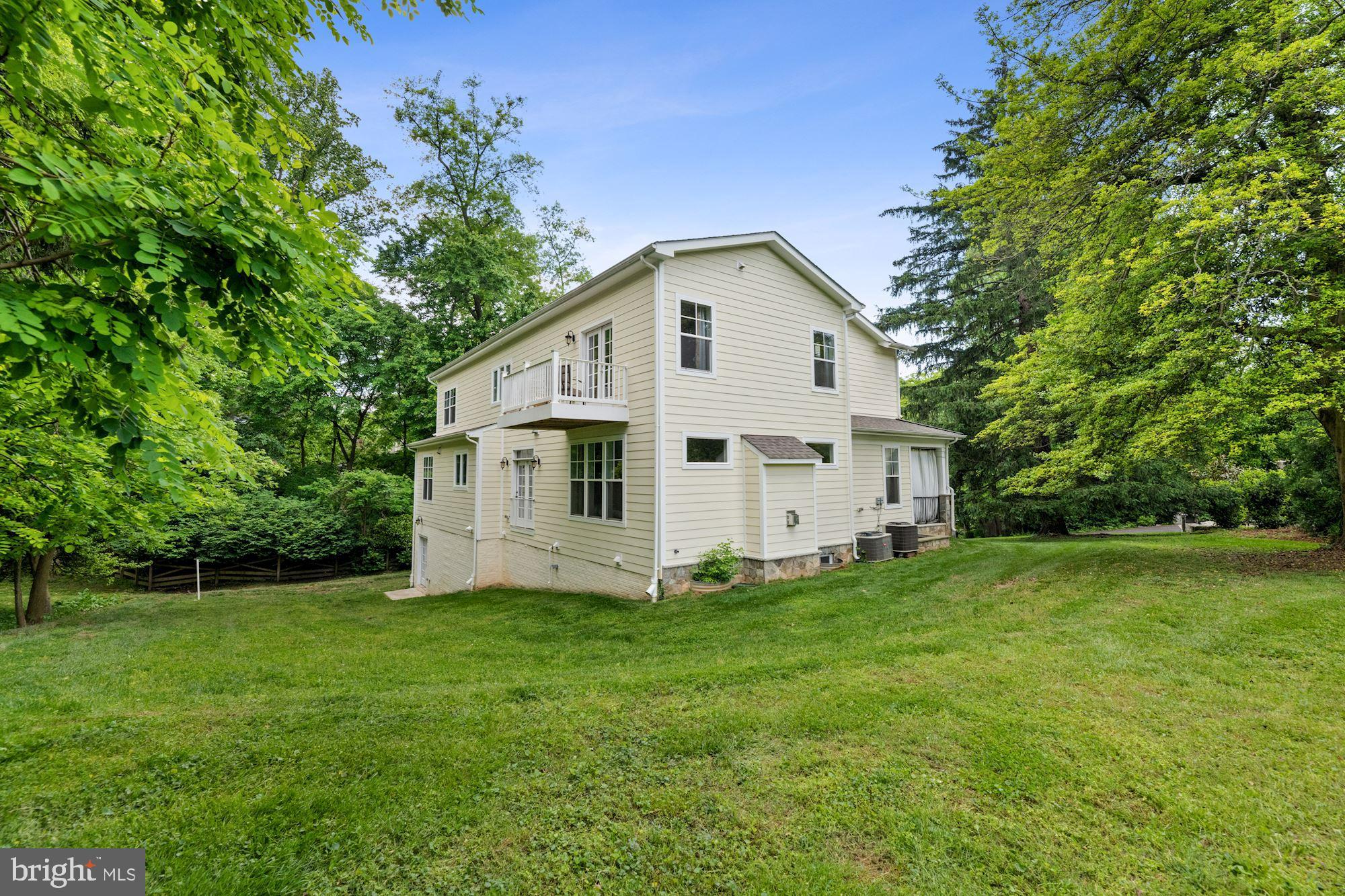 BETHESDA OUTSIDE - Residential