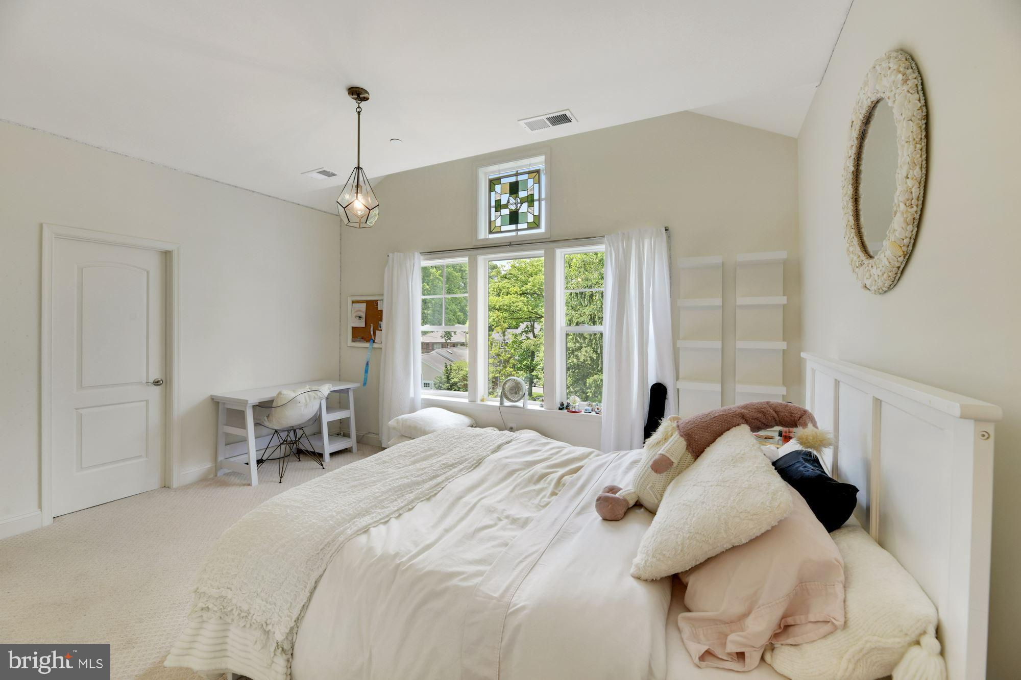 BETHESDA OUTSIDE - Residential