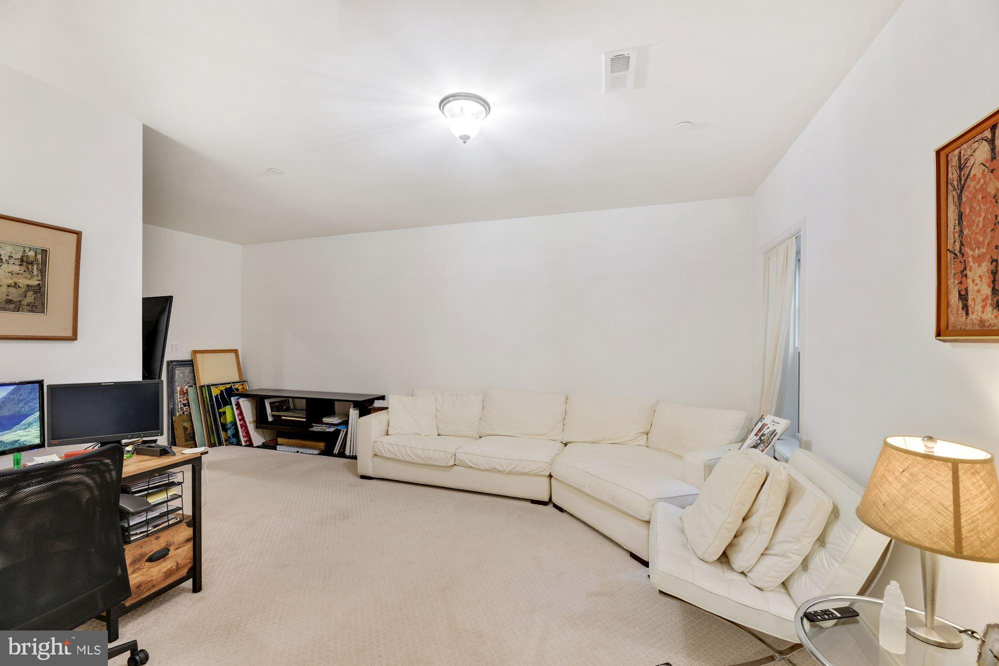 BETHESDA OUTSIDE - Residential