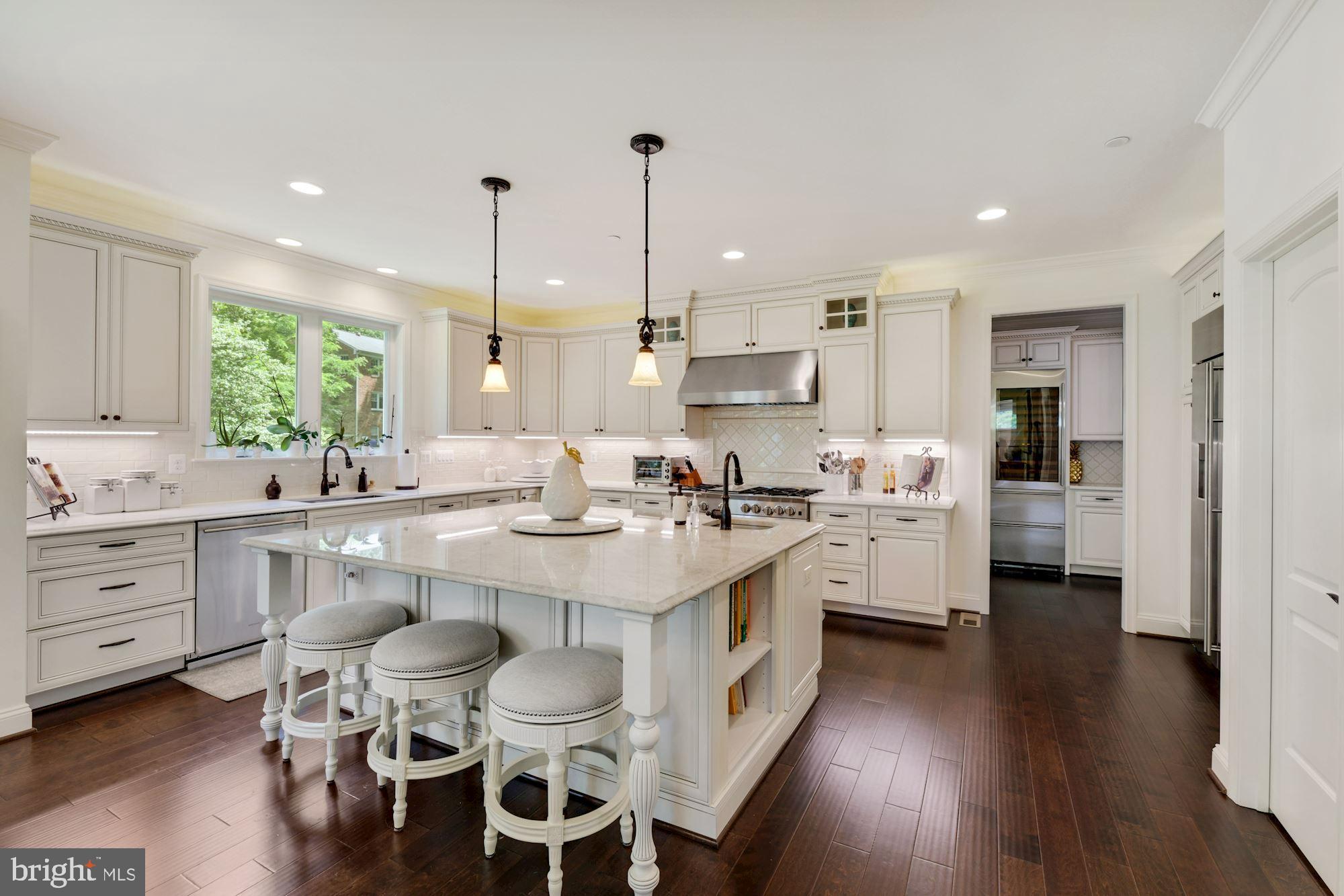 BETHESDA OUTSIDE - Residential