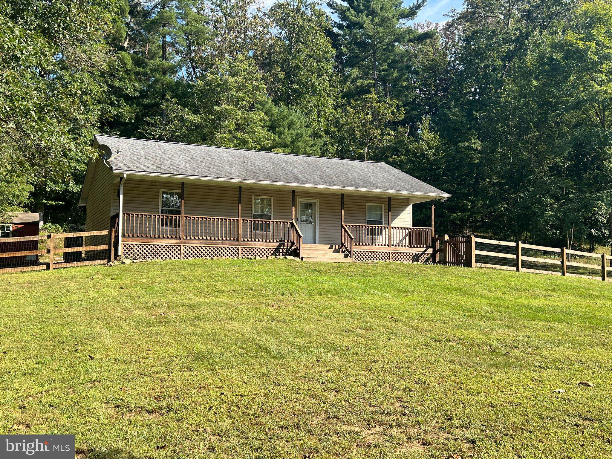807 CHRISTIAN CHURCH ROAD