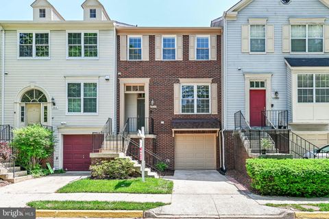 5815 WALDEN COMMONS COURT 123 BURKE VA 22015