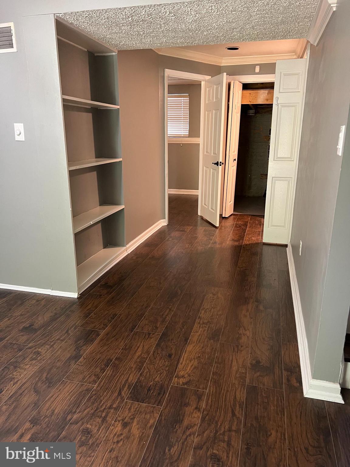 WAYSIDE VILLAGE - Residential