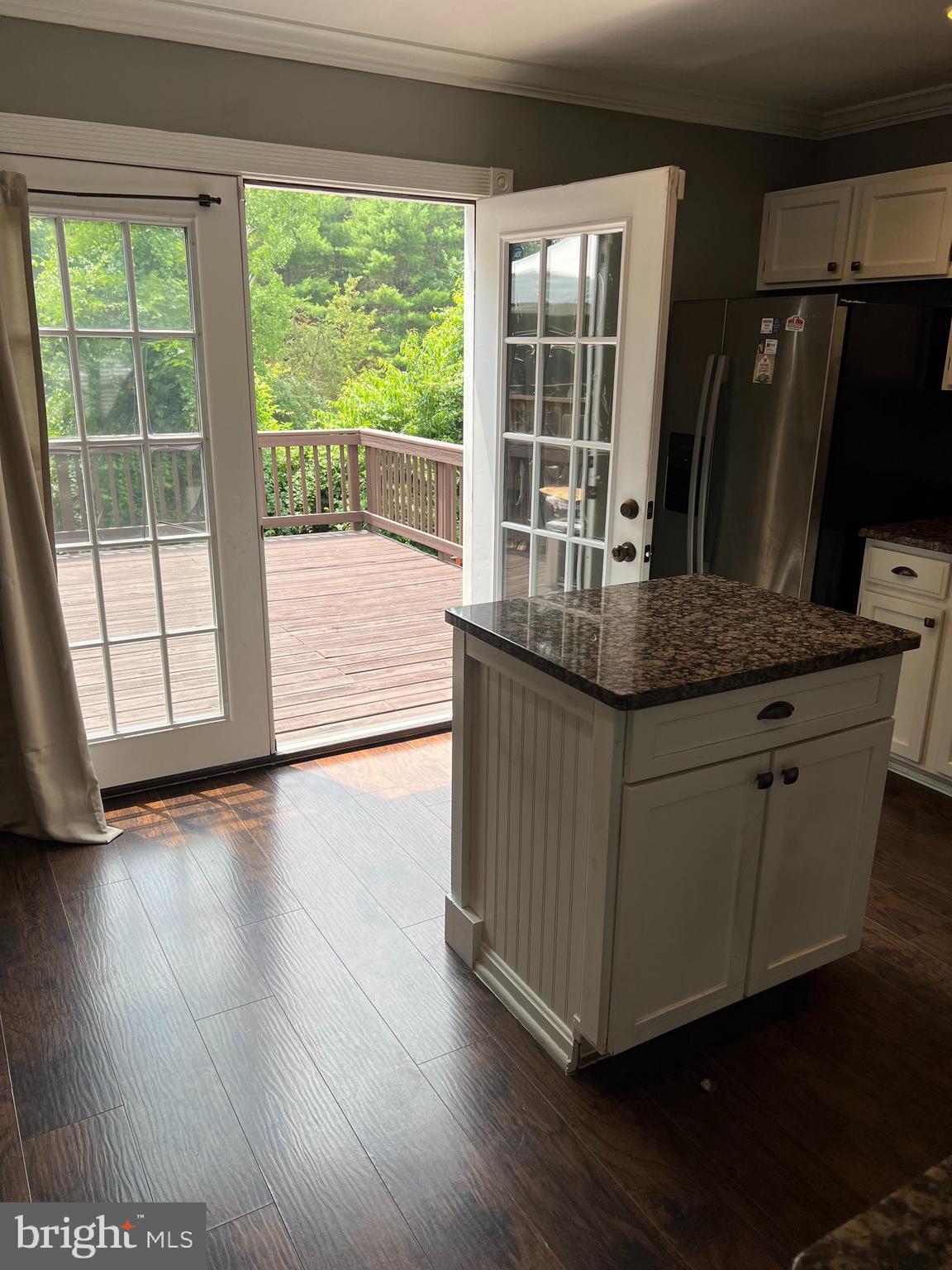 WAYSIDE VILLAGE - Residential