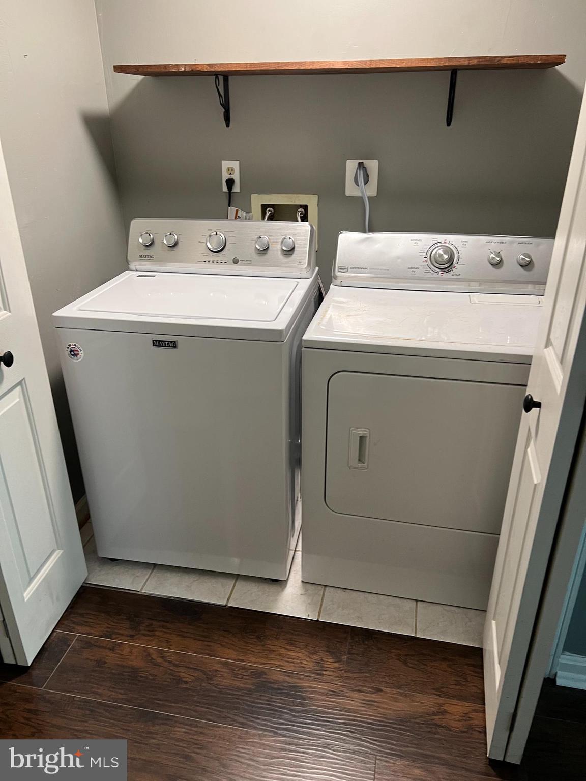 WAYSIDE VILLAGE - Residential