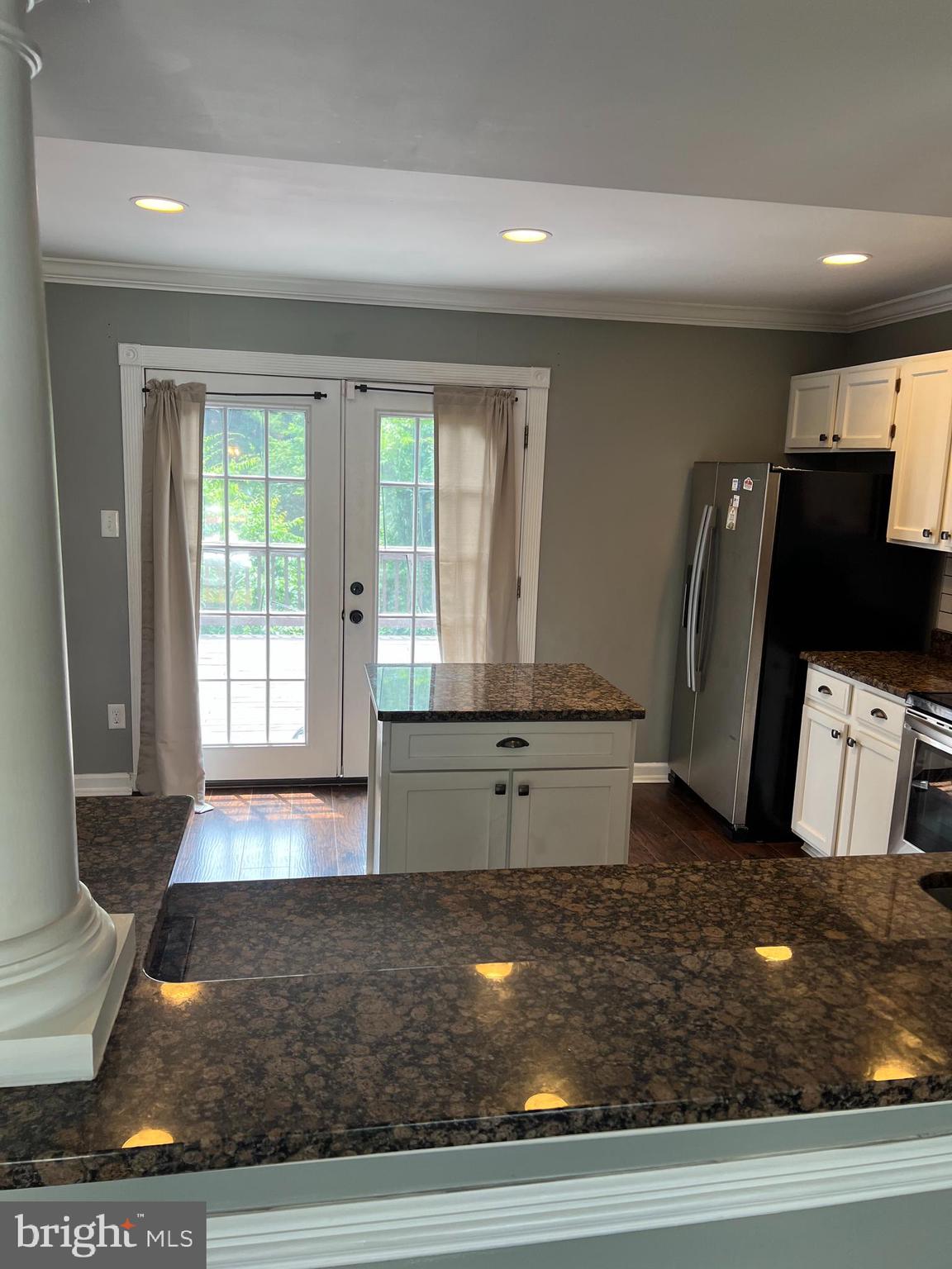 WAYSIDE VILLAGE - Residential