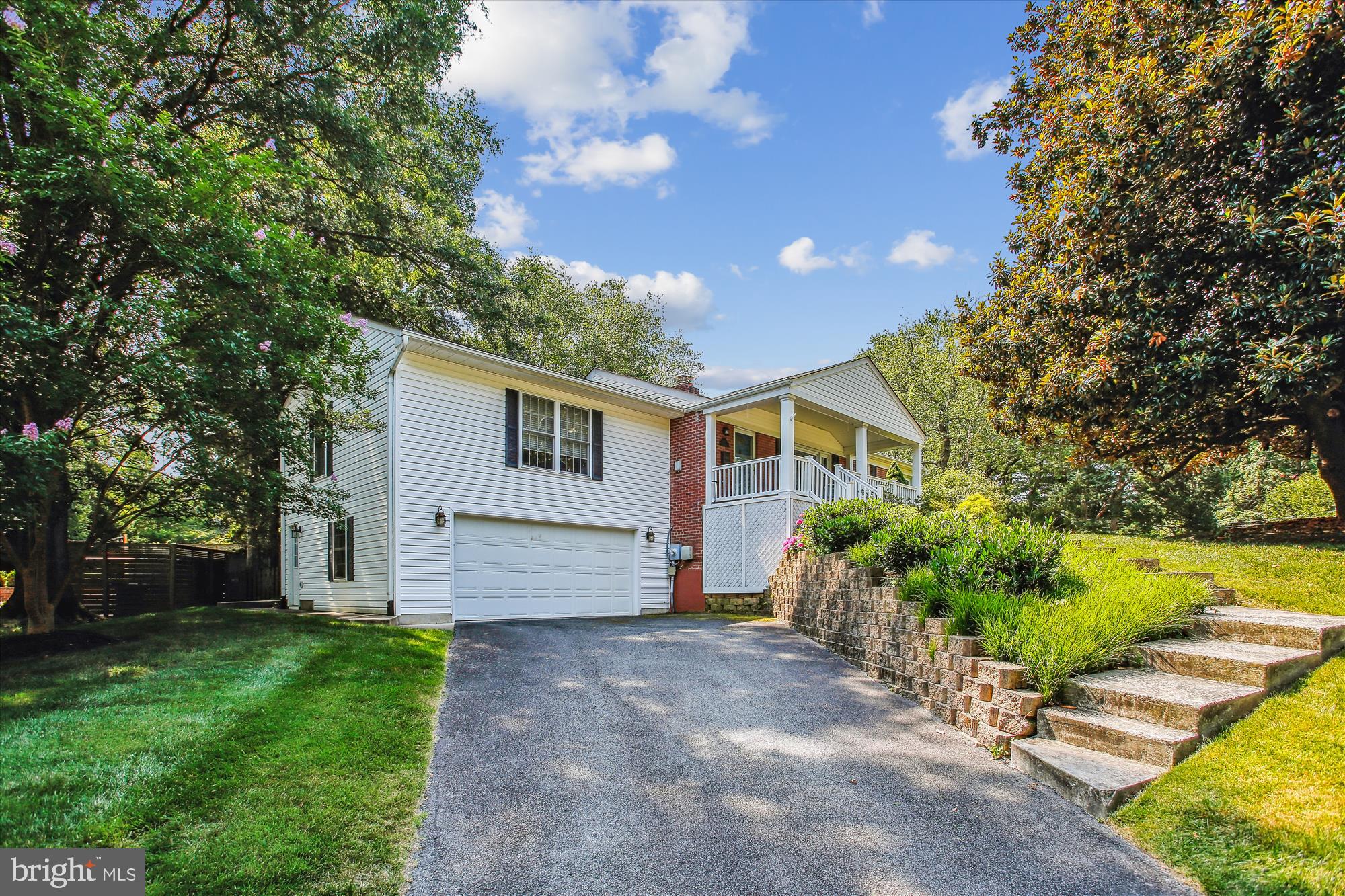 HOLLIN HALL VILLAGE - Residential Lease