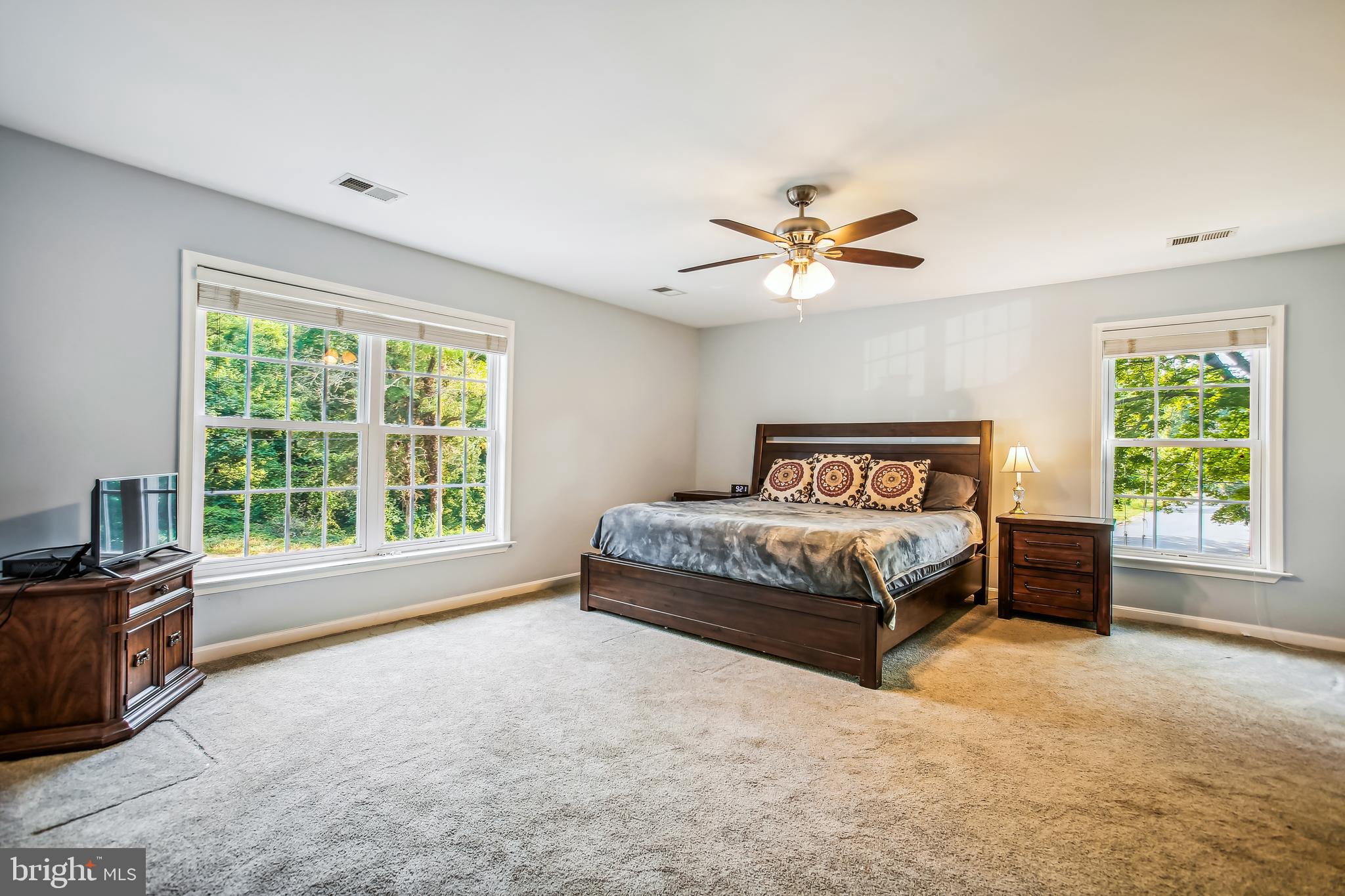 HOLLIN HALL VILLAGE - Residential Lease