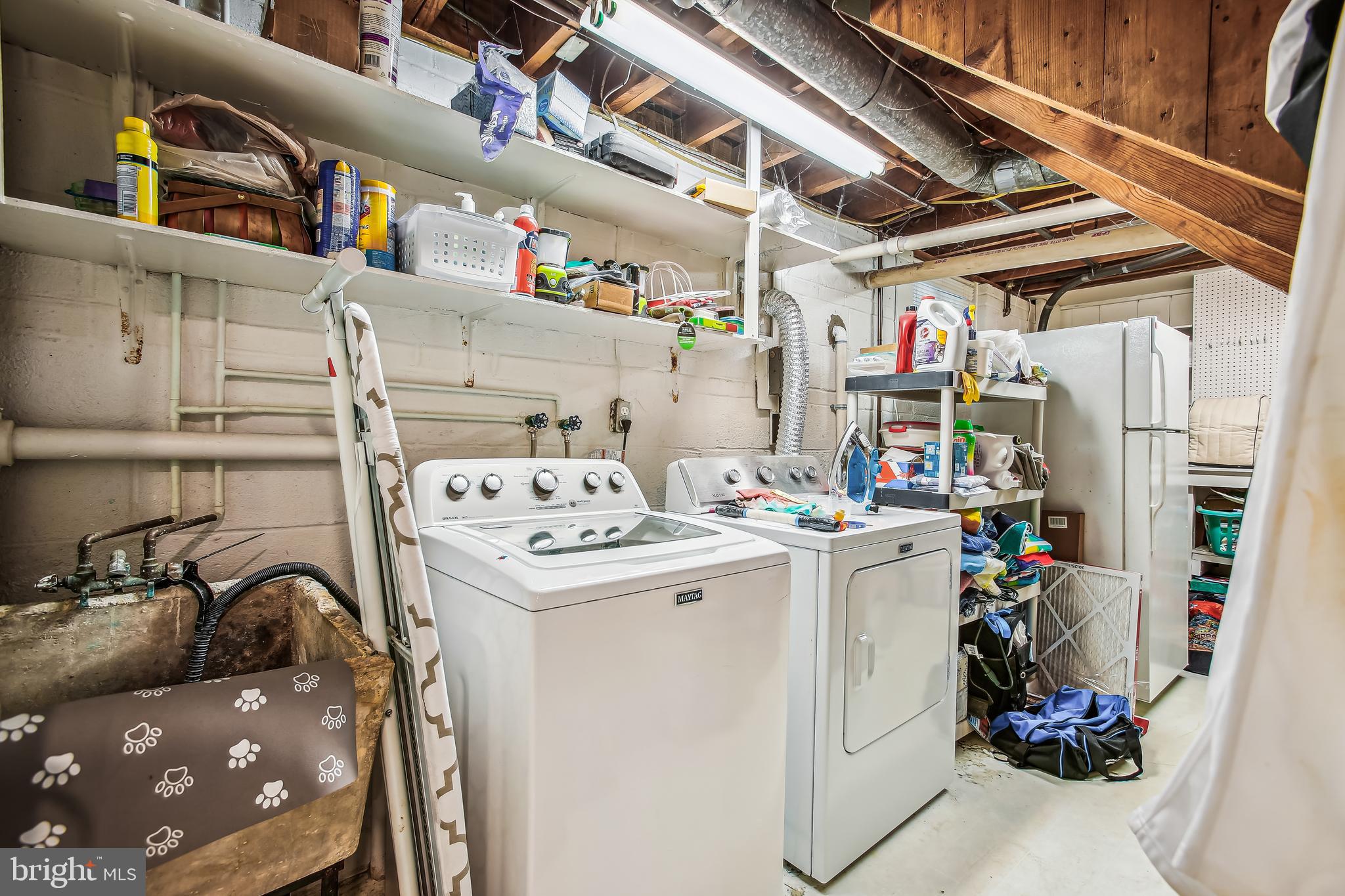 HOLLIN HALL VILLAGE - Residential Lease