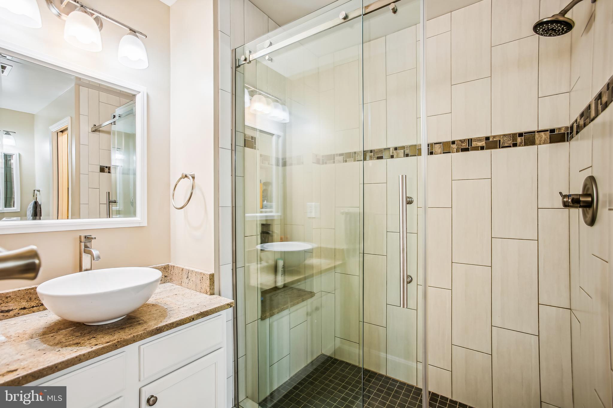 HOLLIN HALL VILLAGE - Residential Lease