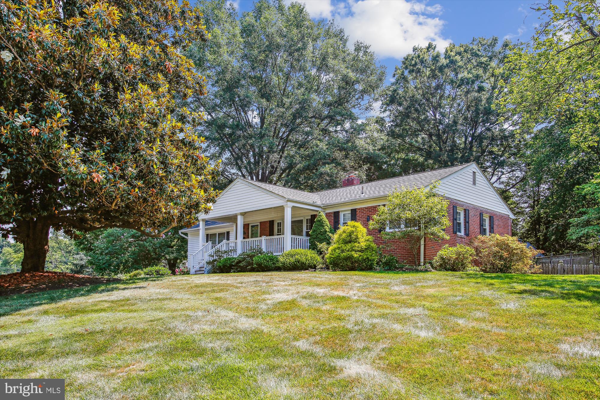 HOLLIN HALL VILLAGE - Residential Lease