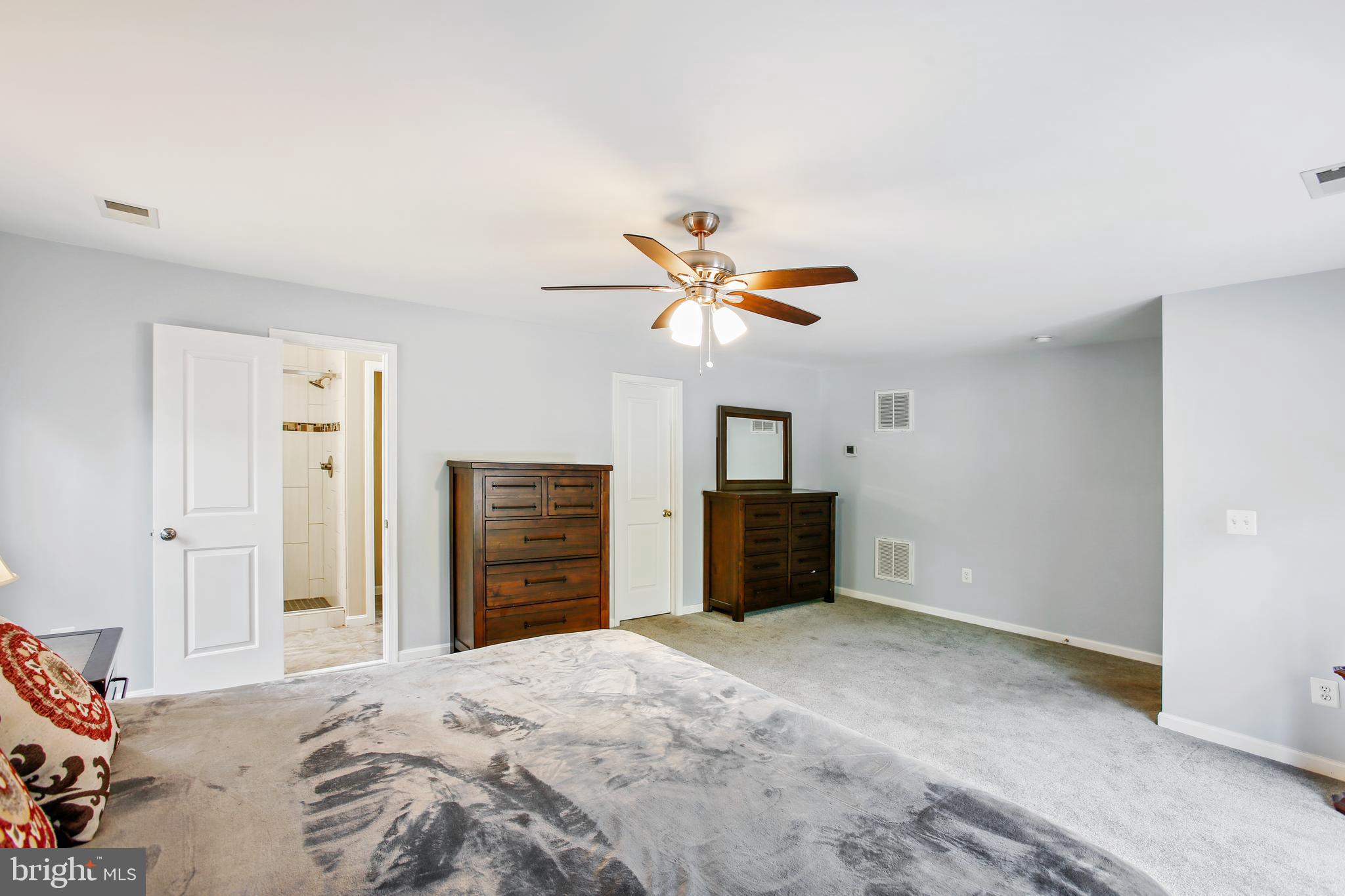 HOLLIN HALL VILLAGE - Residential Lease