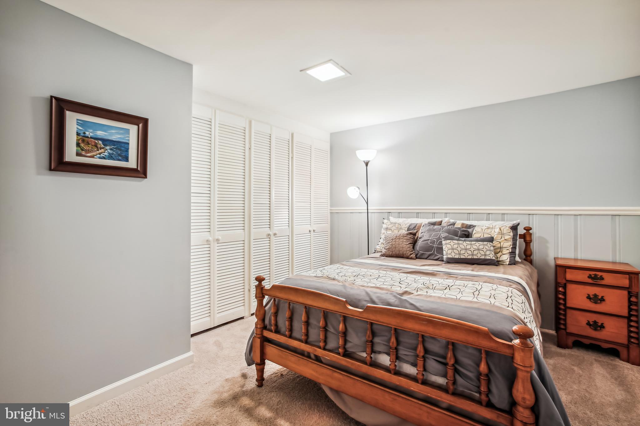 HOLLIN HALL VILLAGE - Residential Lease