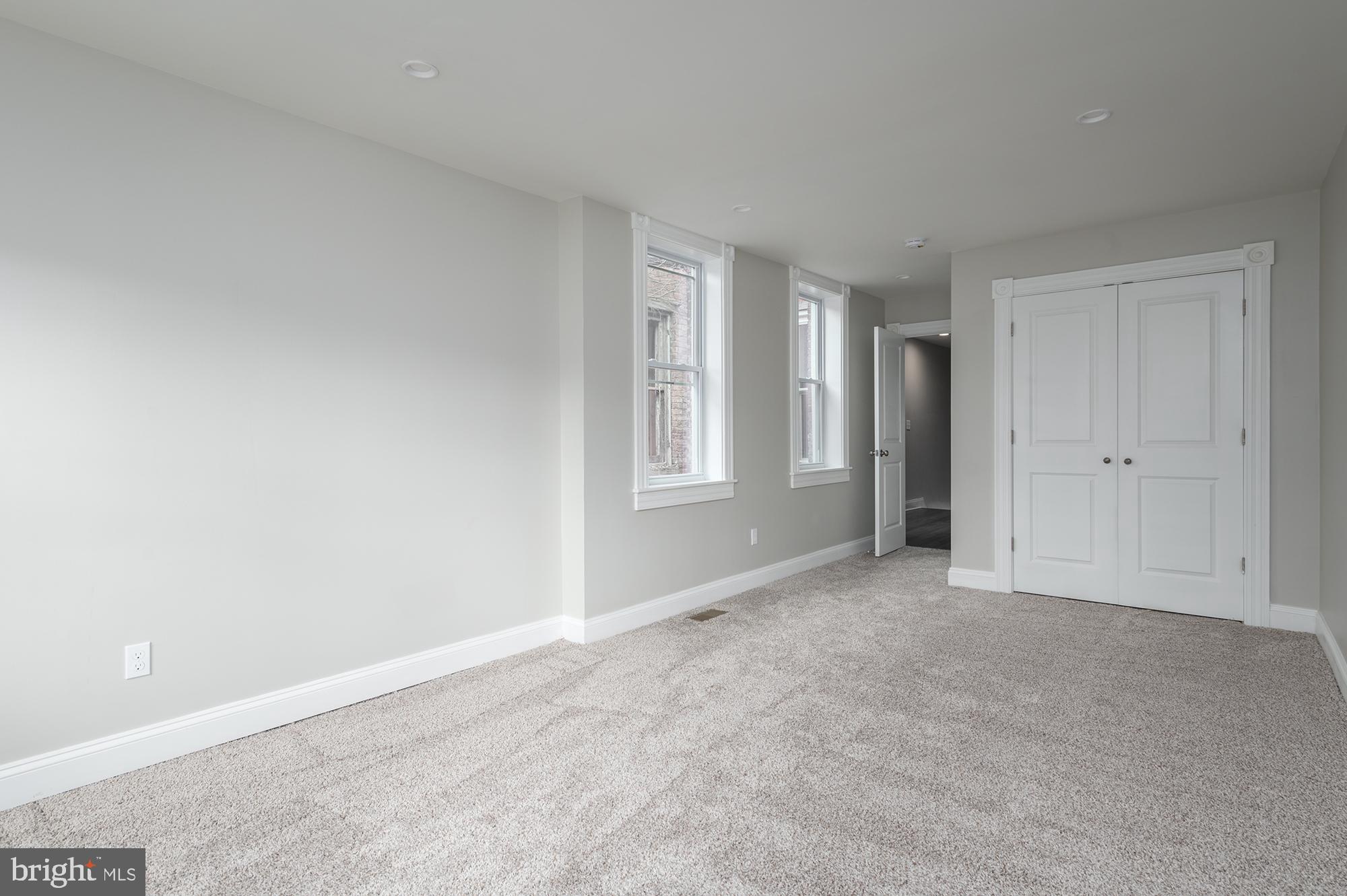 BROADWAY EAST - Residential