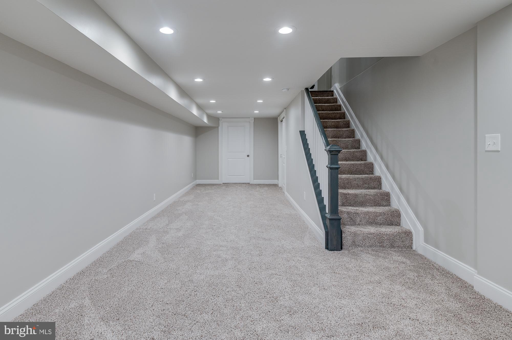 BROADWAY EAST - Residential