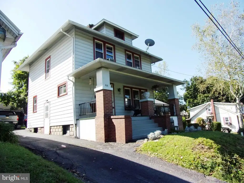 410 Dry Valley Road, Burnham, PA 17009
