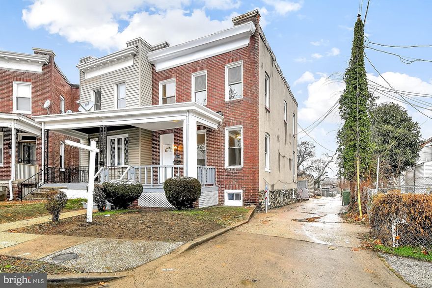 Semi Detached unit located in Baltimore City! This home features beautiful gourmet kitchen with stainless steel appliances, modern kitchen and granite countertops, separate living and dining area, wood flooring all throughout the unit, updated bathroom on the upper level, new HVAC system, partially finished basement, great for storage, or play/workout area, etc. also includes a laundry area with brand new full size washer and dryer! Call us now and make this your next home!

*Vouchers are accepted.
*Background & Credit Check required for all occupants 18 years old and over
*Pets allowed max of 50lb with additional security deposit