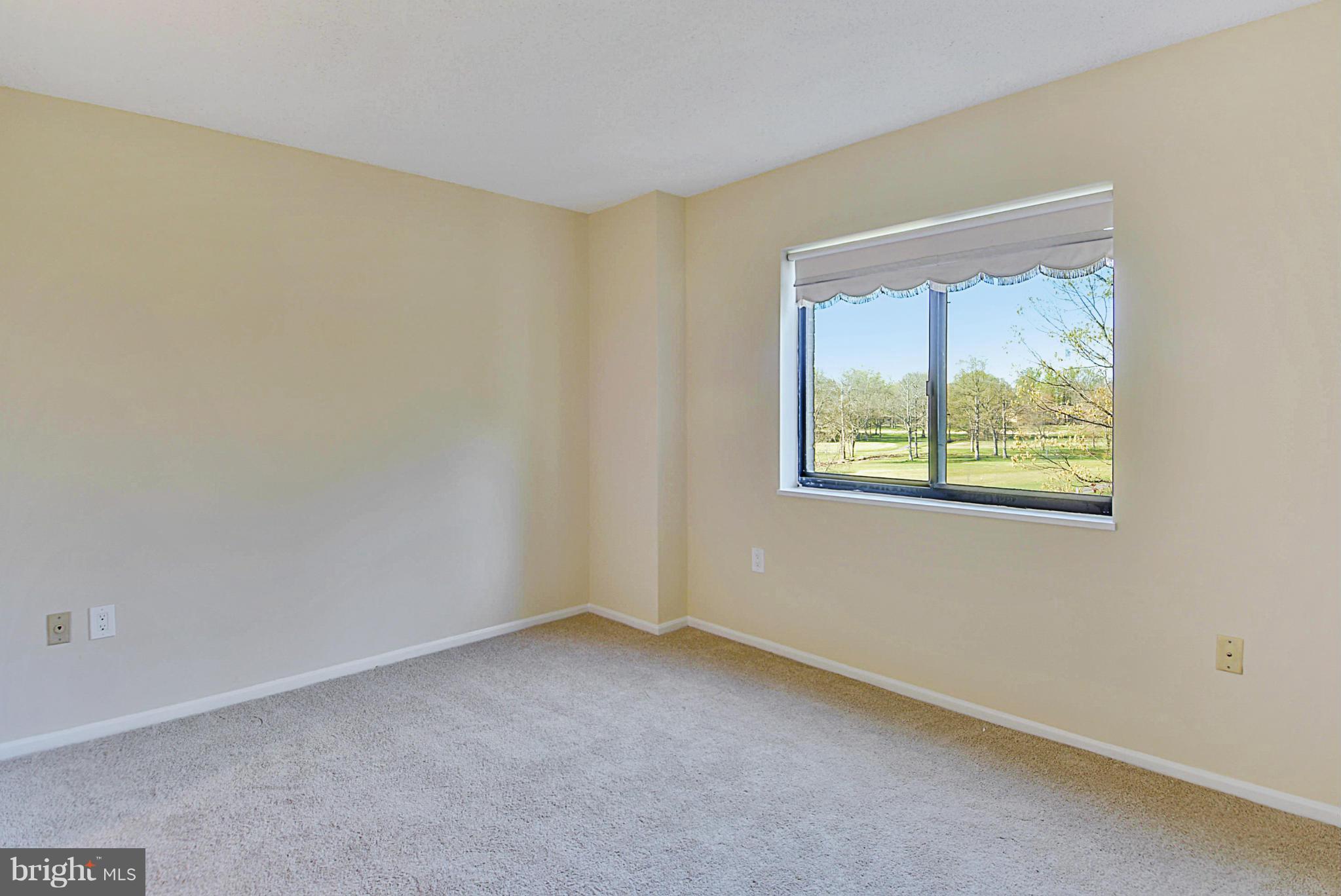 GREENS AT LEISURE WORLD - Residential