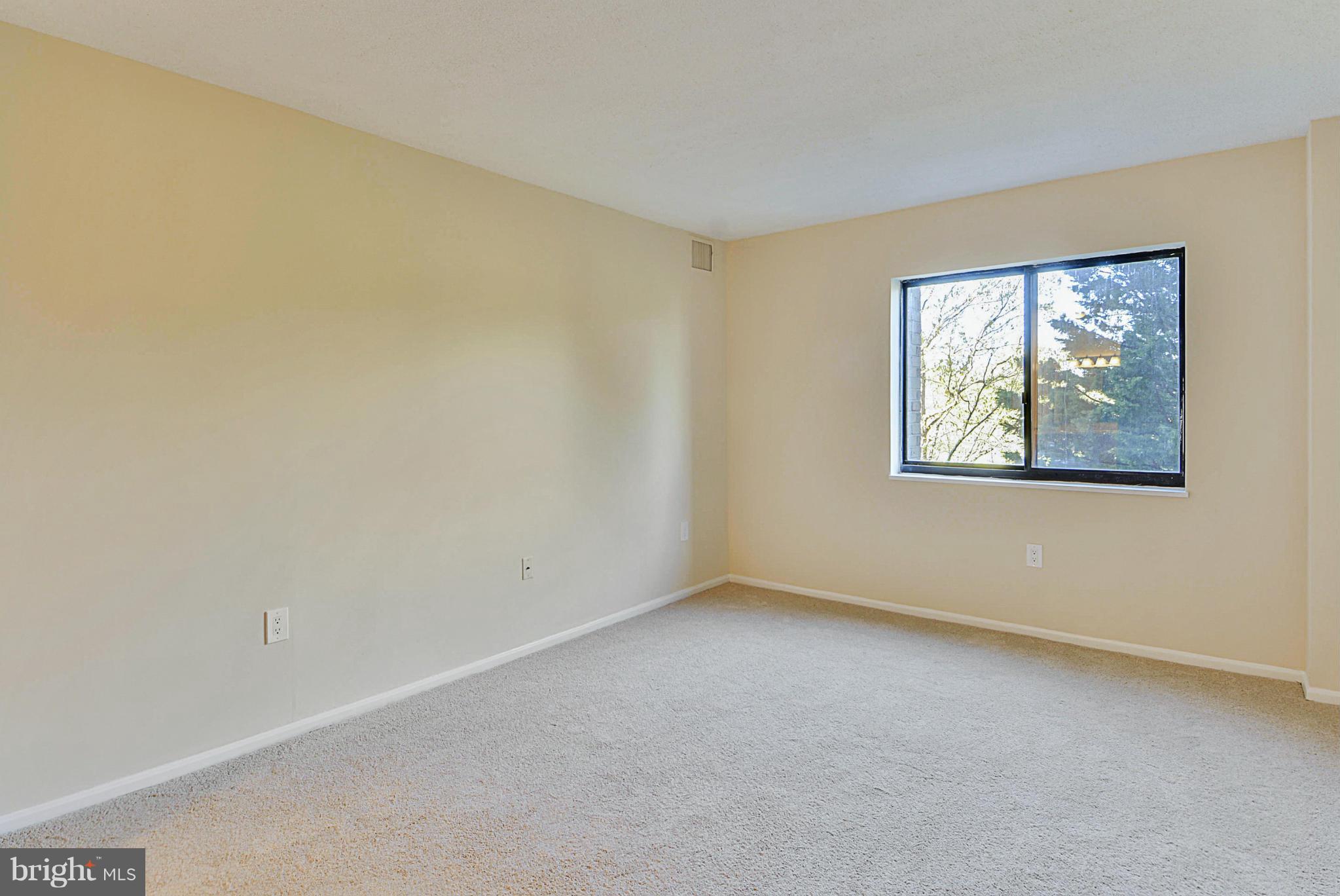 GREENS AT LEISURE WORLD - Residential