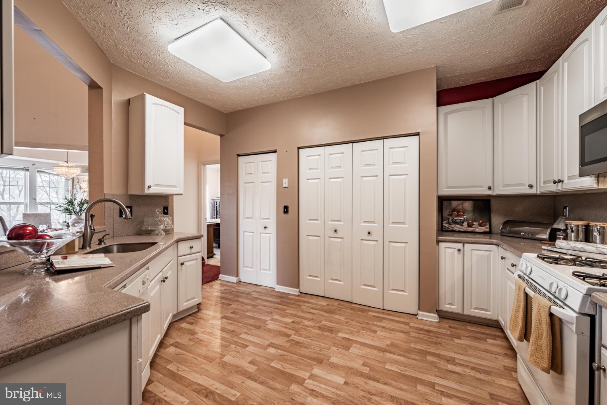 DEVONSHIRE AT WHITEMARSH - Residential