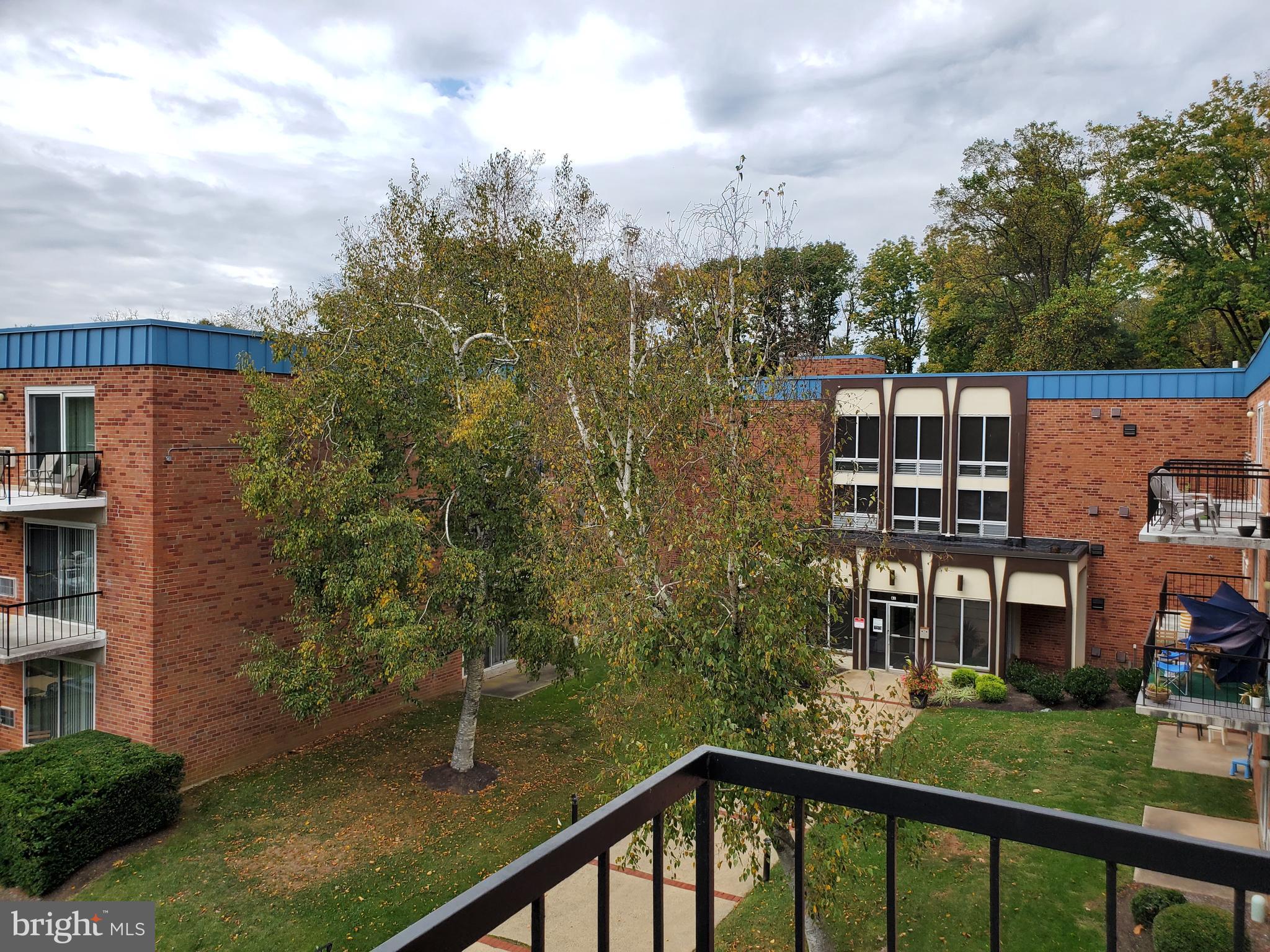 FORT WASHINGTON - Residential