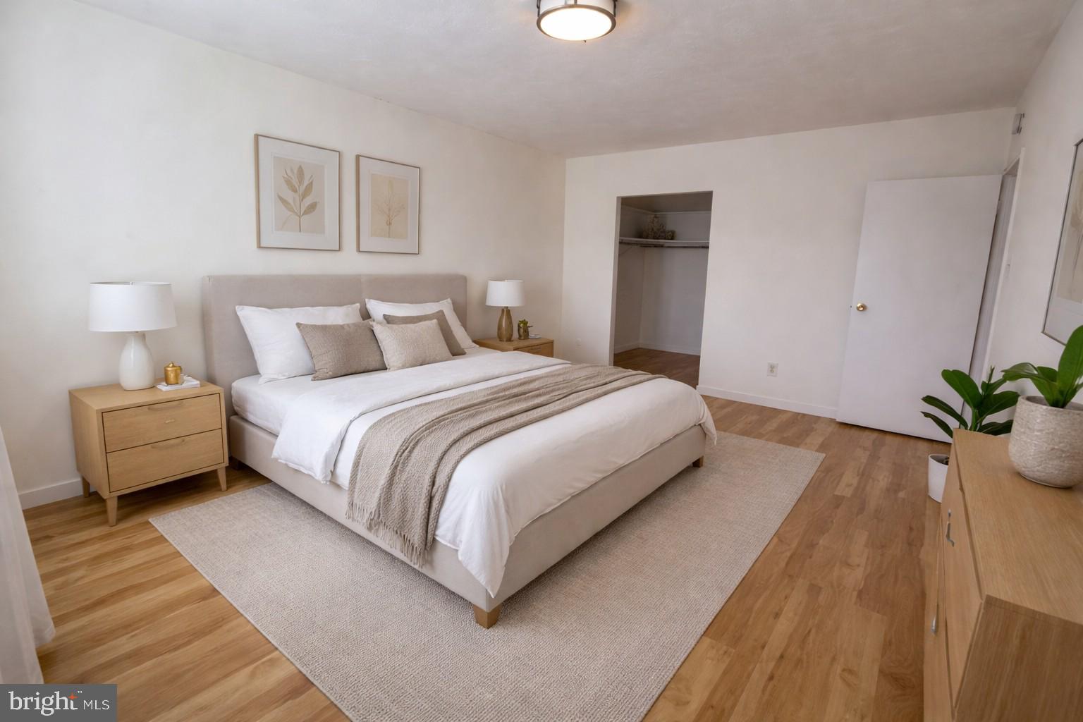 FORT WASHINGTON - Residential