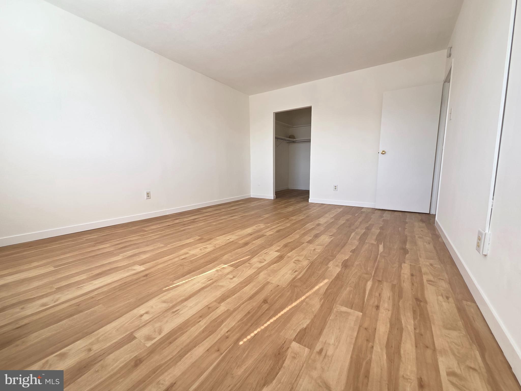 FORT WASHINGTON - Residential