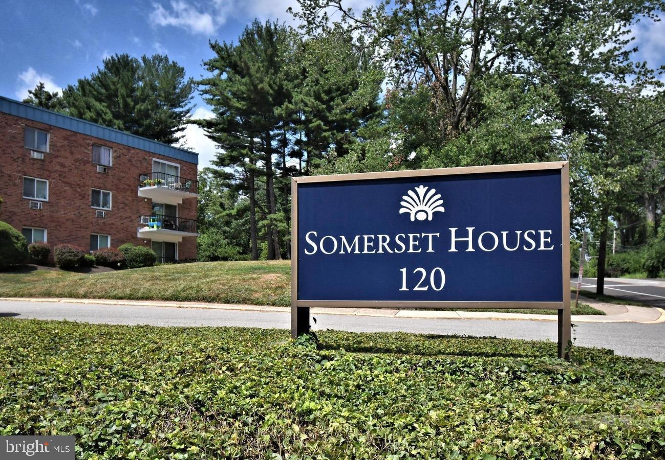 FORT WASHINGTON - Residential