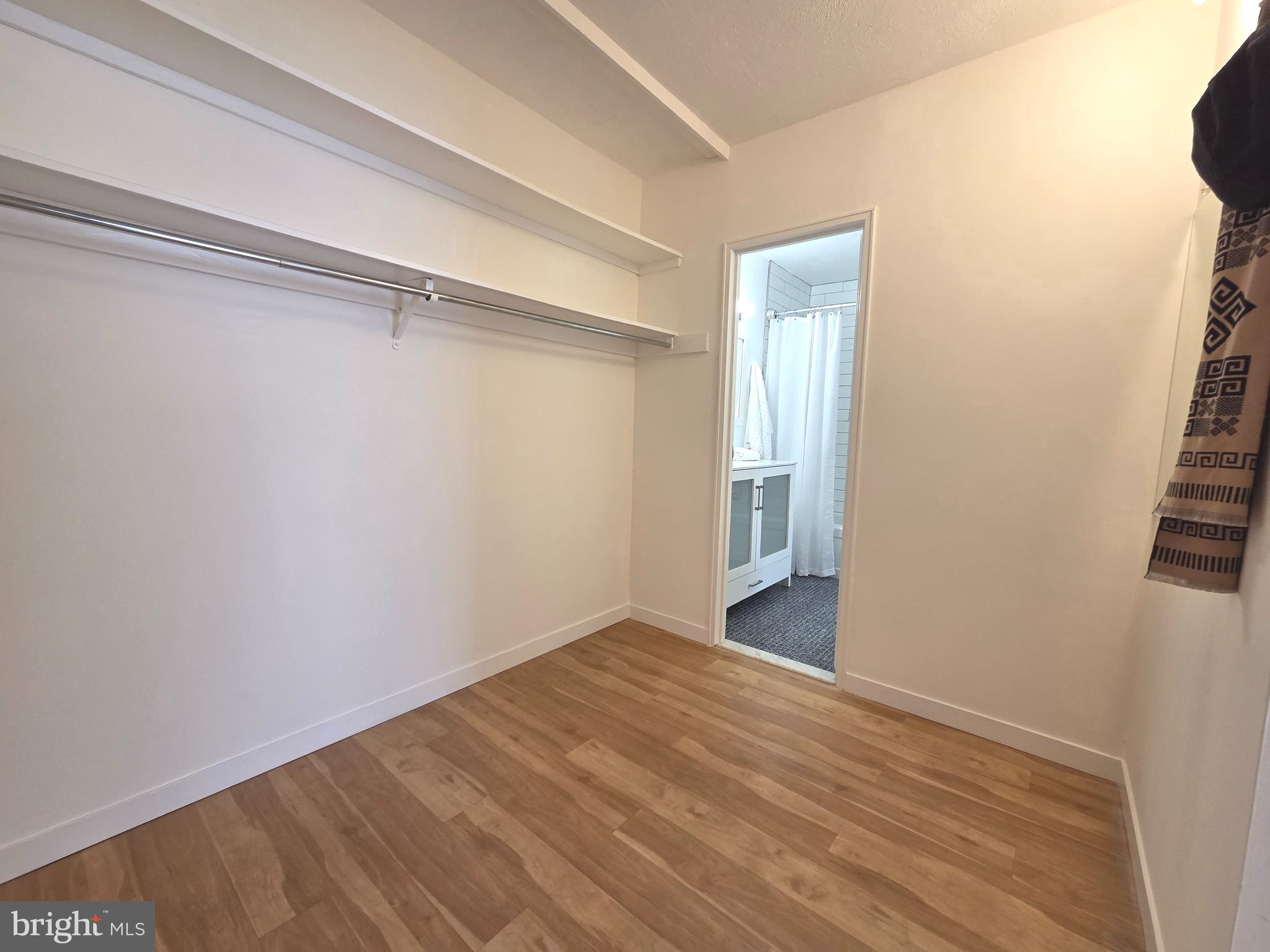 FORT WASHINGTON - Residential