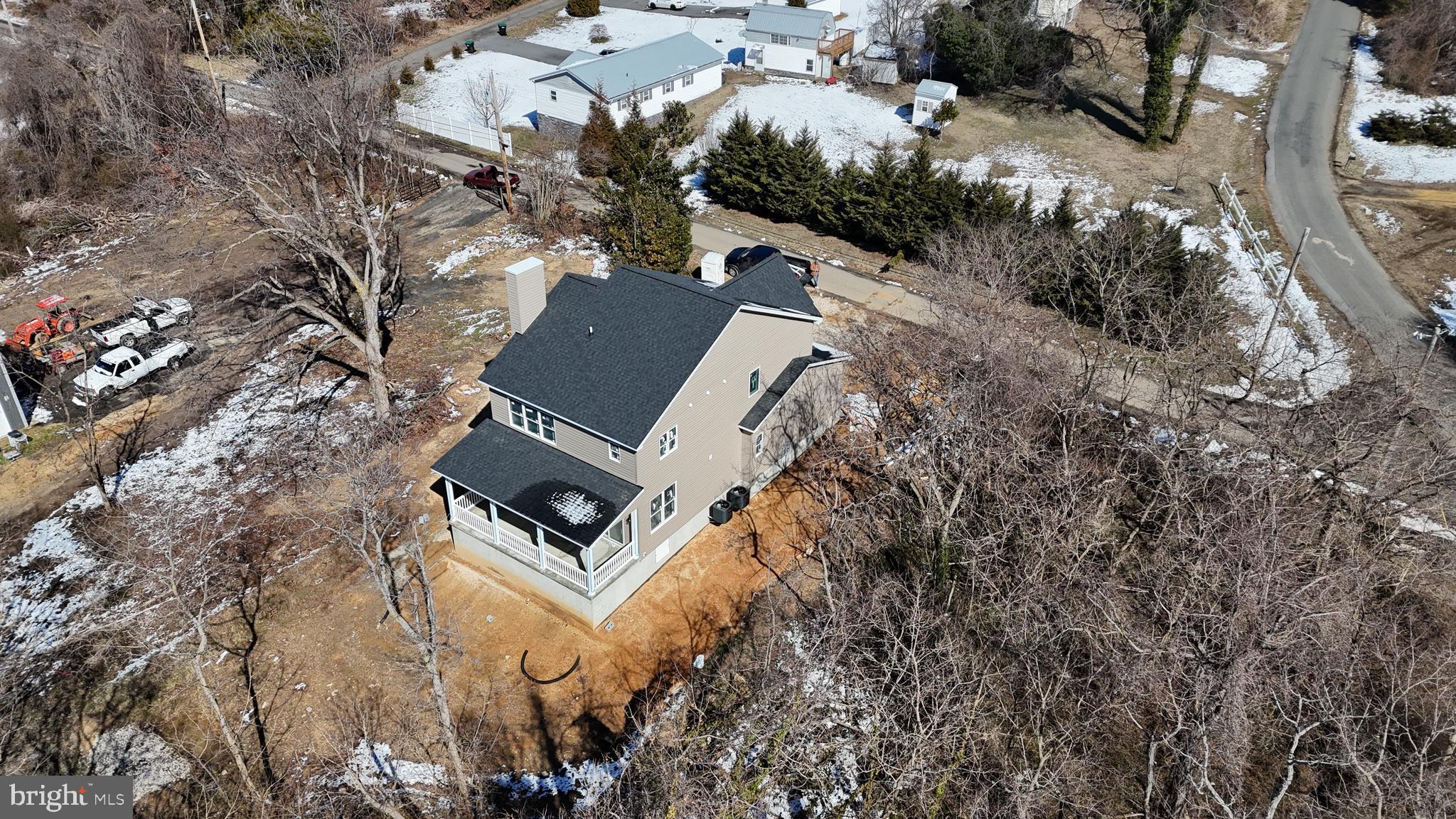 LONGVIEW BEACH - Residential