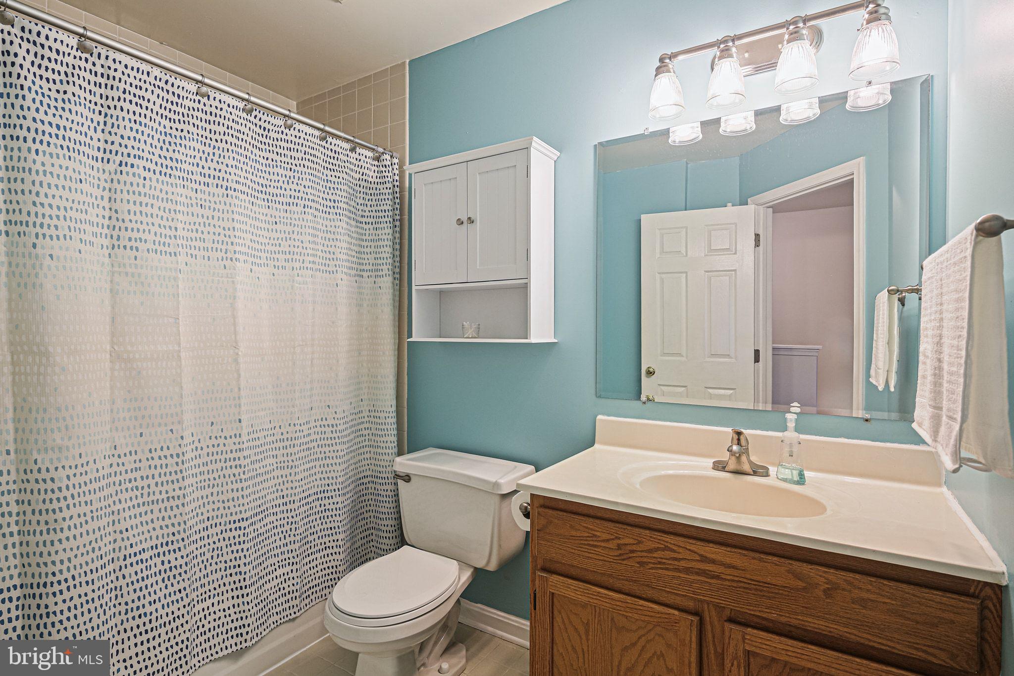 HUNTERS RUN VILLAGE - Residential