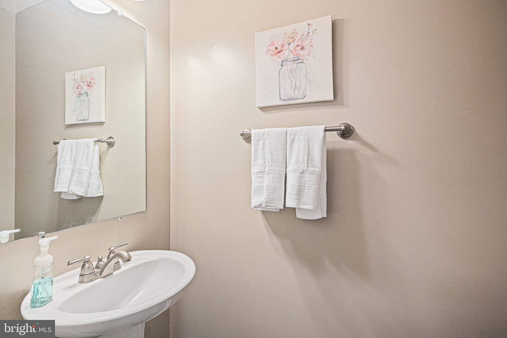 HUNTERS RUN VILLAGE - Residential