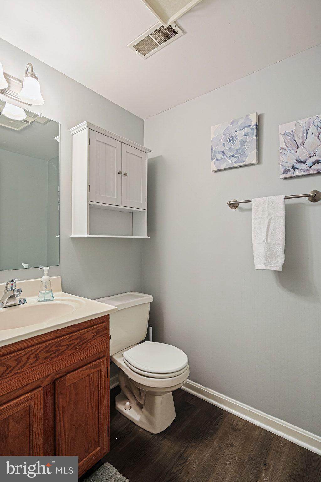 HUNTERS RUN VILLAGE - Residential