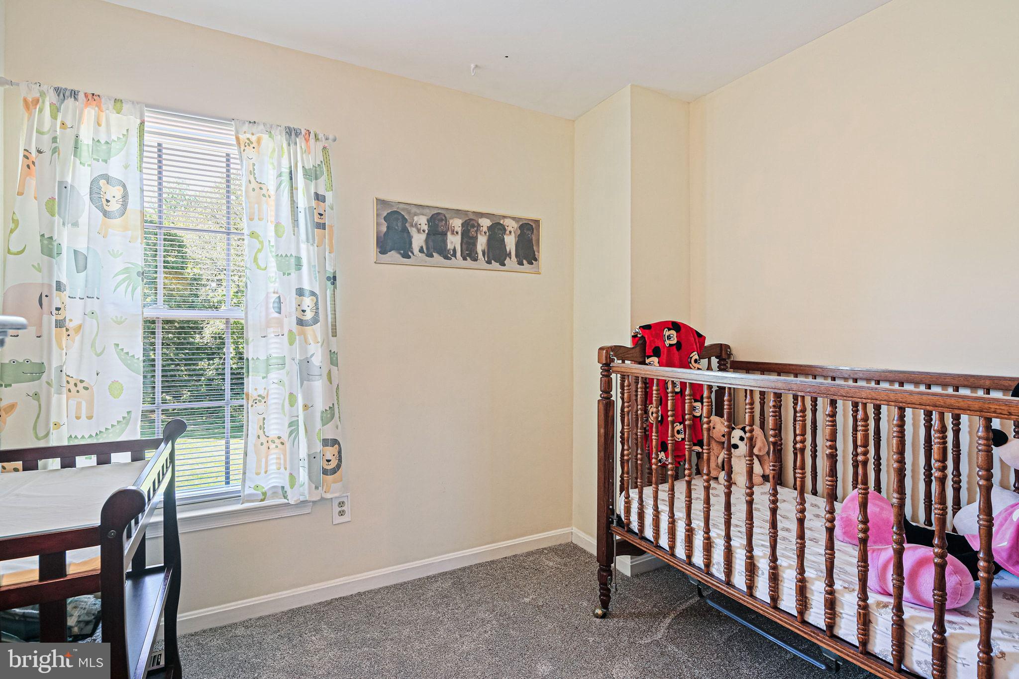 HUNTERS RUN VILLAGE - Residential