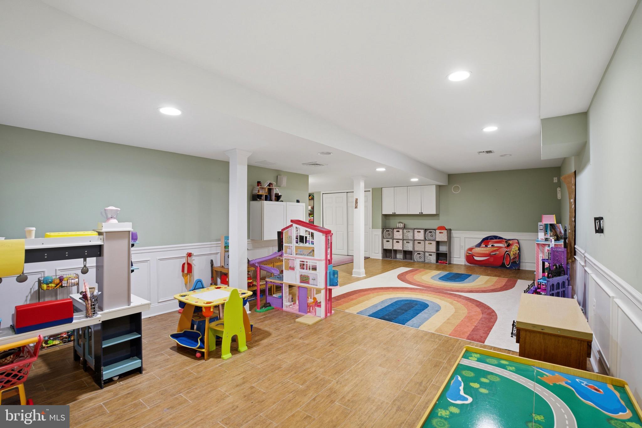 GWYNEDD KNOLL - Residential