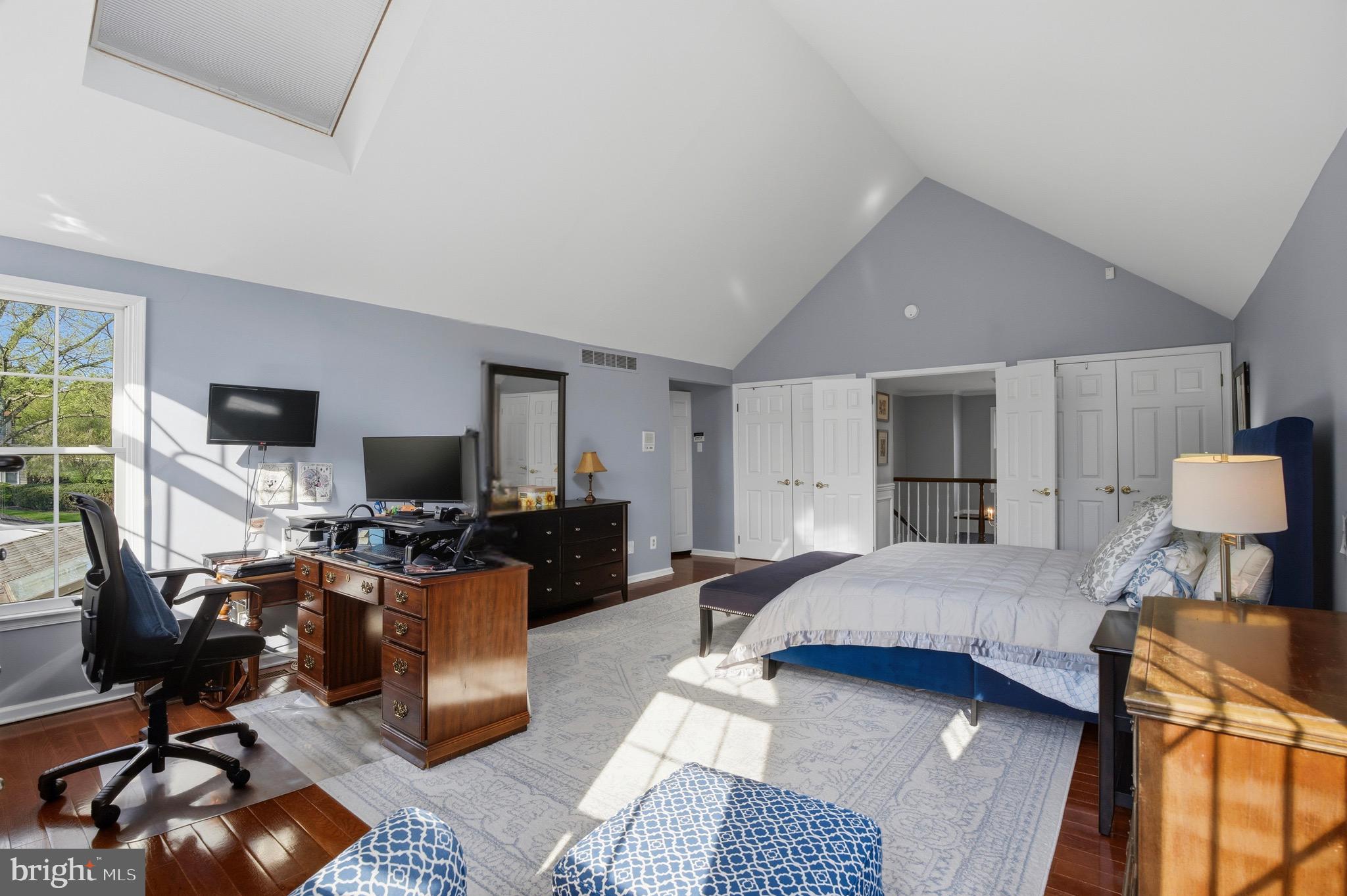 GWYNEDD KNOLL - Residential