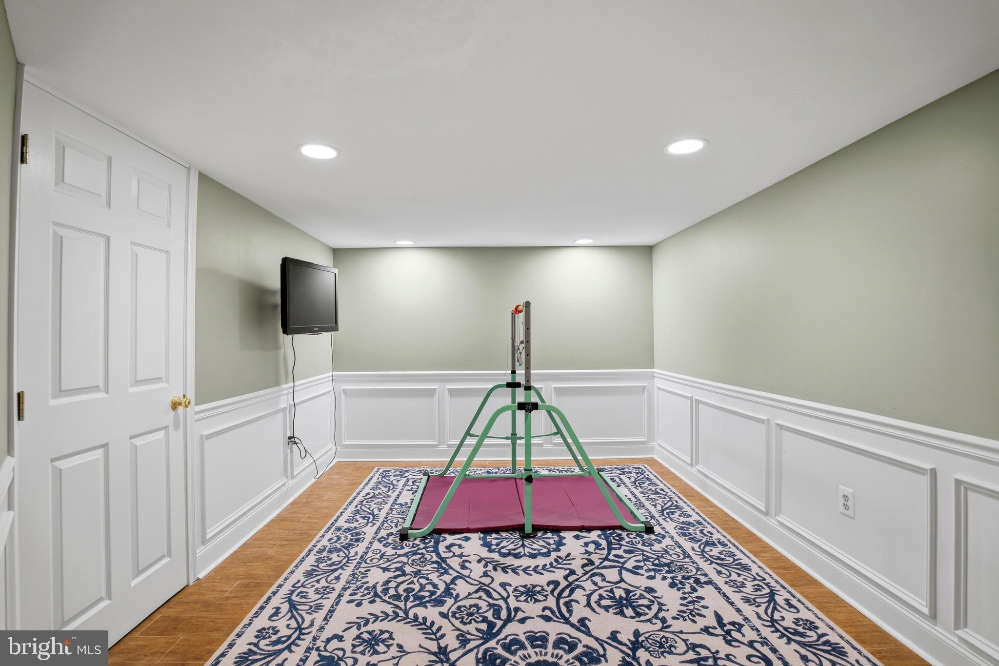 GWYNEDD KNOLL - Residential
