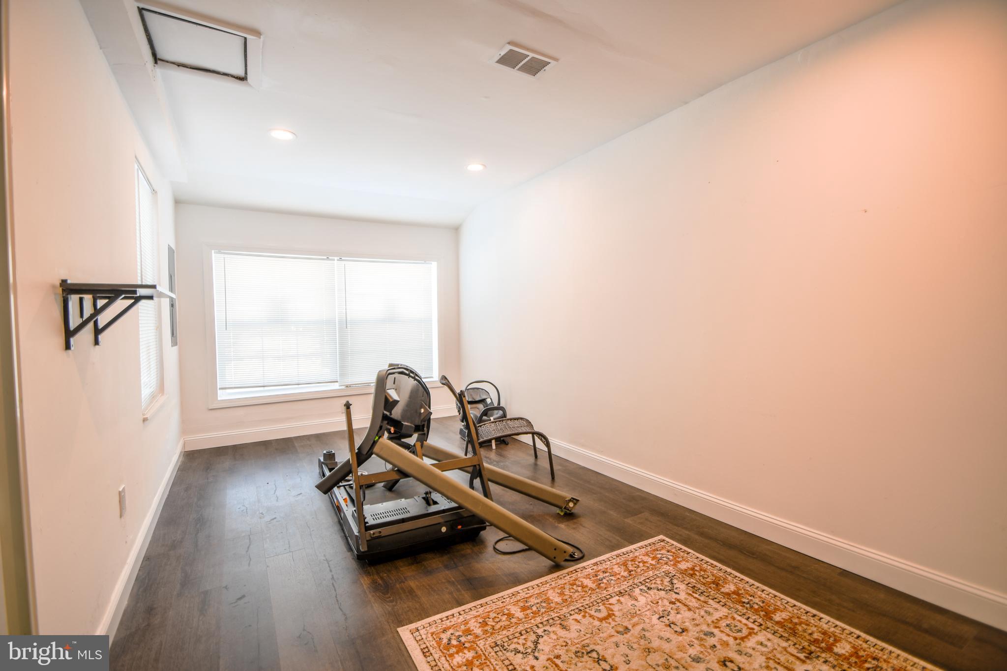 8430 BRUNSWICK PLACE