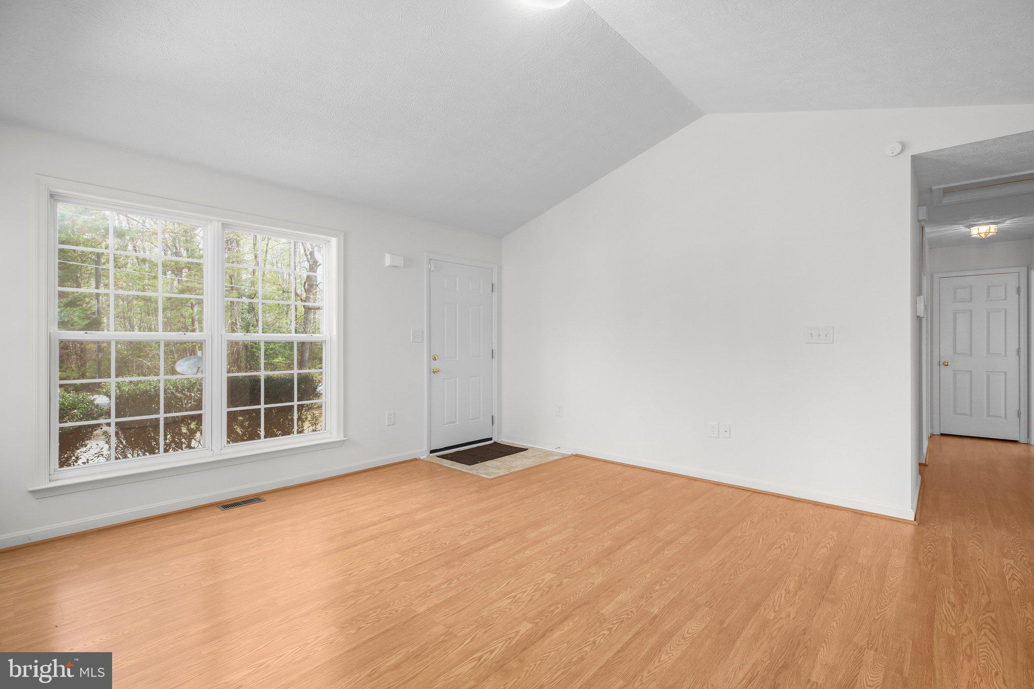 LAKE LAND OR - Residential