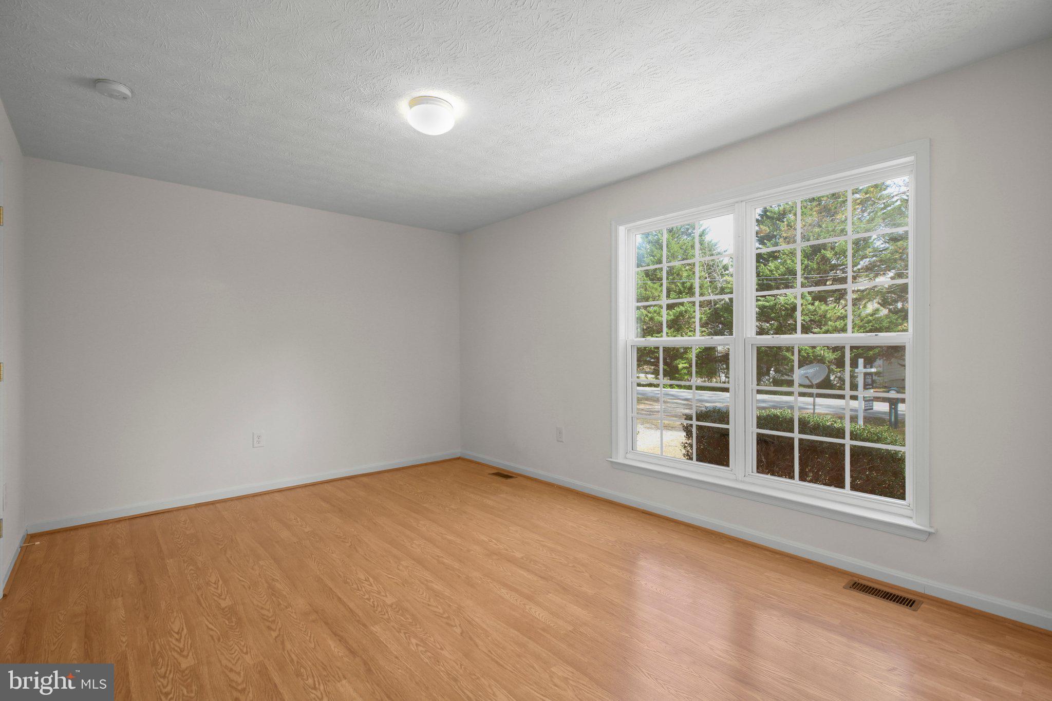 LAKE LAND OR - Residential