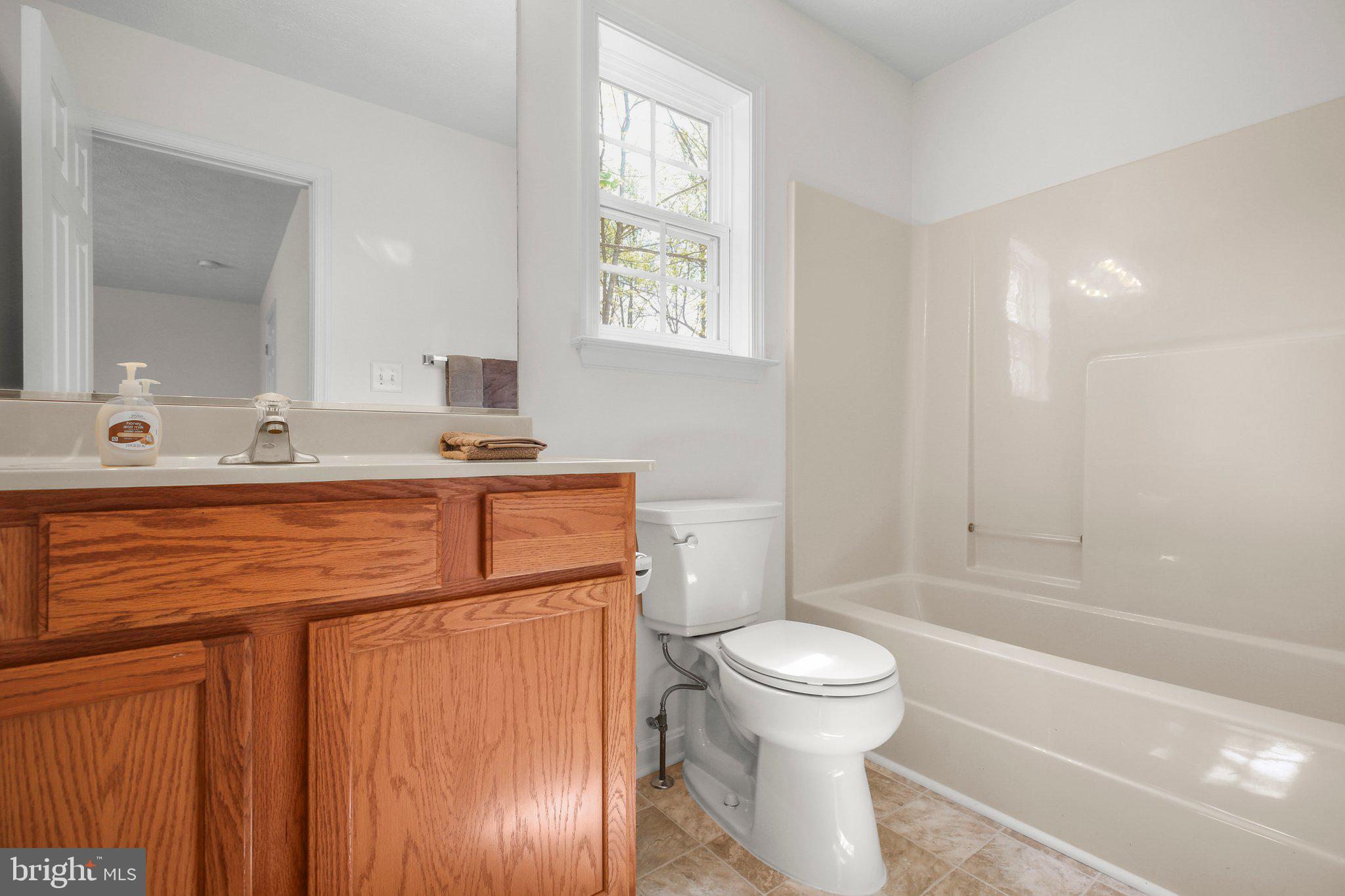 LAKE LAND OR - Residential