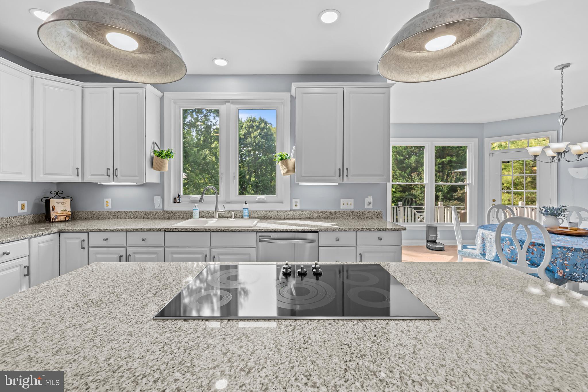 EDGEWATER - Residential